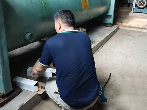 清溪約克中央空調(diào)維修服務(wù)現(xiàn)場